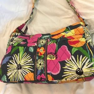 EXCELLENT USED VERA BRADLEY
